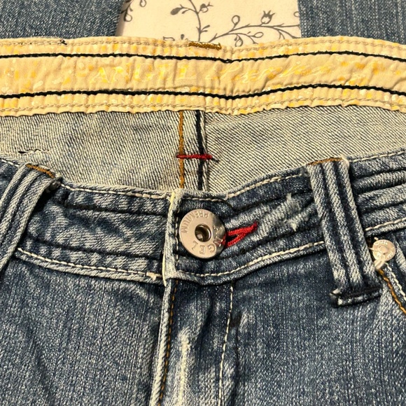 Low-Rise Straight Leg Jeans - Picture 4 of 5